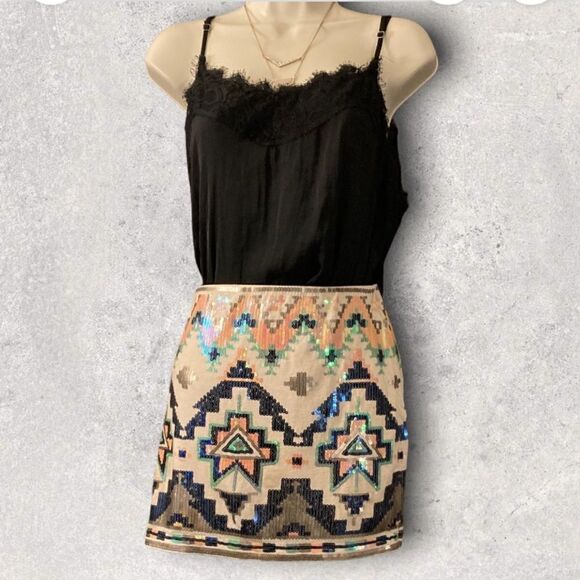 : : EXPRESS Sequin Tribal Print Mini Skirt : : - Picture 2 of 14
